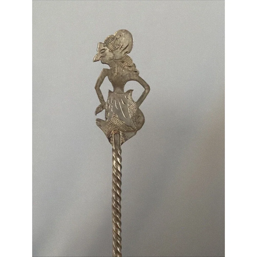 INDONESIAN YOGYA SPOON / WAYANG CHARACTER TWISTED HANDLE WITH LEAF BOWL MARKED